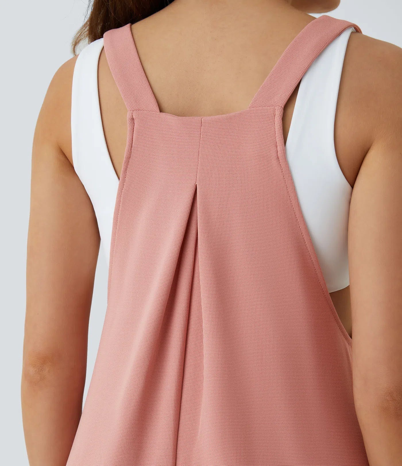 Armoirè – Jumpsuit s páskem, knoflíky a kapsami