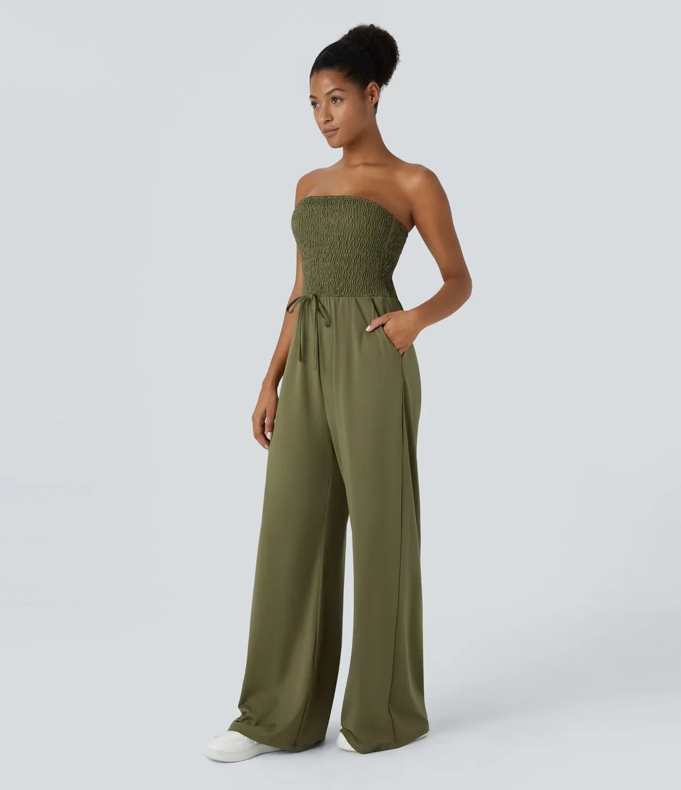 Armoirè – Jumpsuit bez zadního dílu s kapsami.