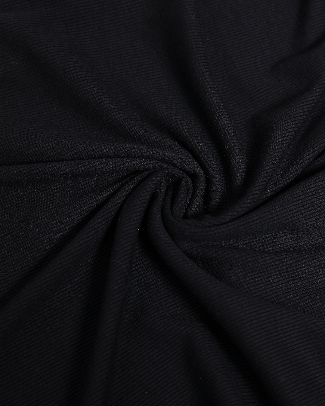 Armoirè - Velvet Noir Curve Šaty