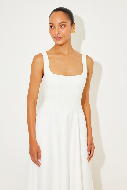 Armoirè | Timeless Flowy Midi Dress