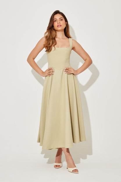 Armoirè | Timeless Flowy Midi Dress