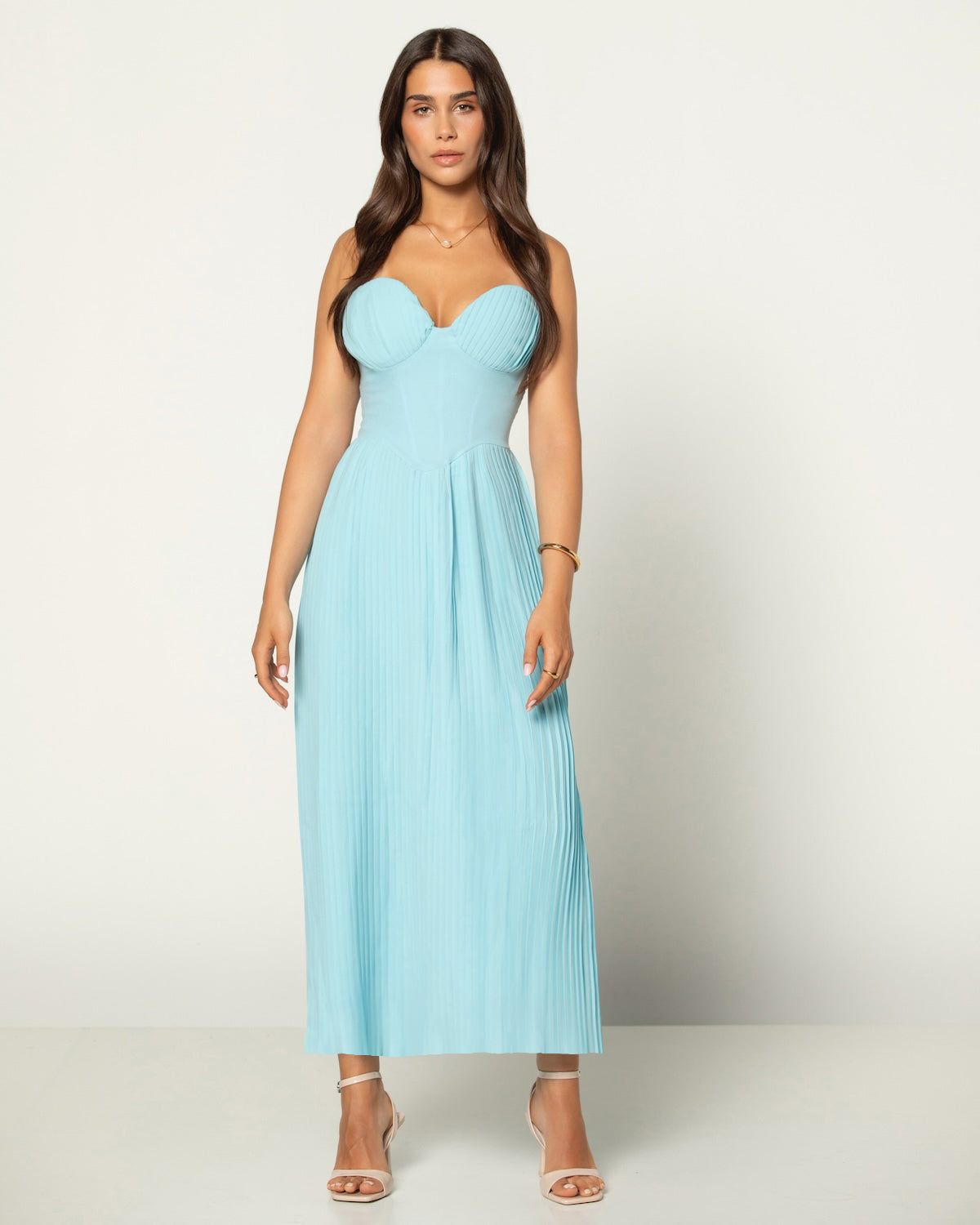 armoirè - Elegantní pliséovaný bustier-maxikabát v světle modré