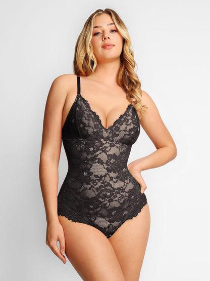 Armoirè Luxusní krajkový bodysuit s hlubokým V-výstřihem