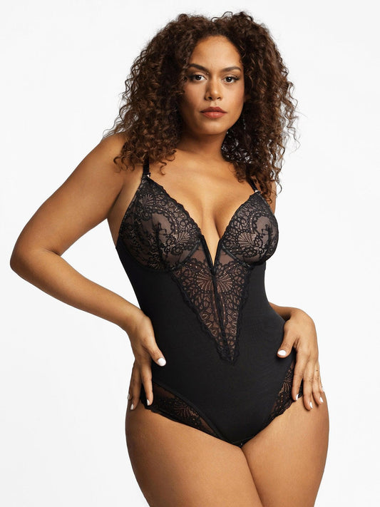 Armoirè Luxusní krajkový bodysuit s hlubokým V-výstřihem